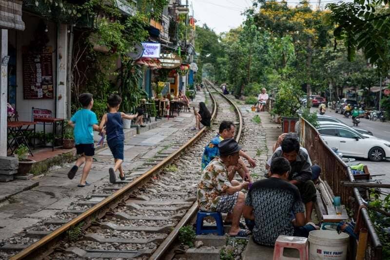 La Rue Du Train Hanoi Guide Complet Par Les Locaux